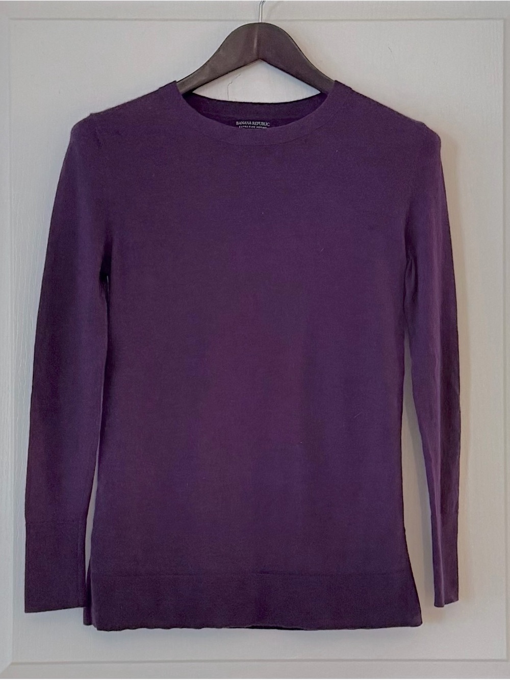 Banana Republic EXTRA FINE MERINO Deep Purple Crewneck Sweater